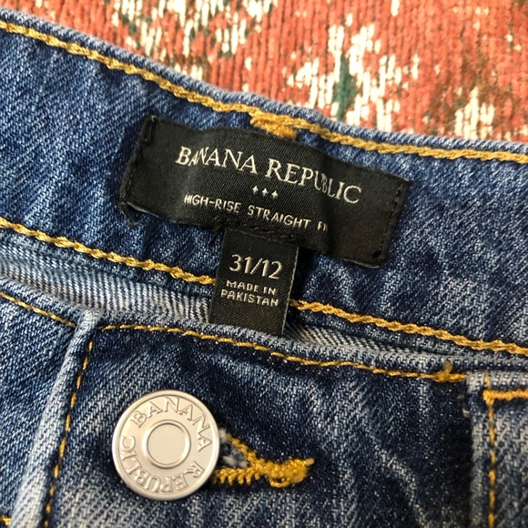 Banana Republic High Rise Straight Fit Jeans - Picture 3 of 7